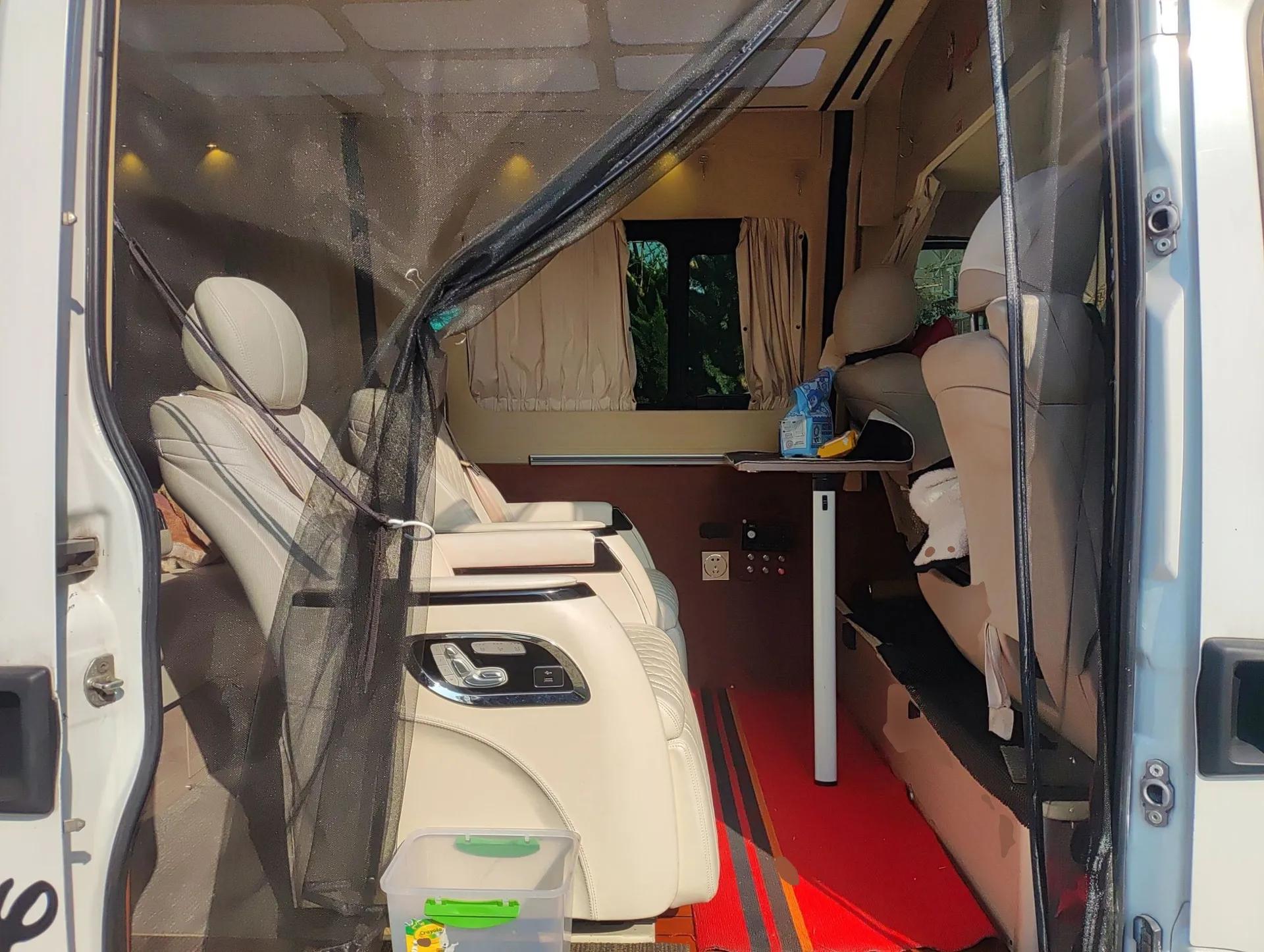 Iveco Eurocargo 2018 2.3T Long Wheelbase Short Overhang Multi-Purpose Vehicle with Side Sliding Door F1A — миниатюра 18