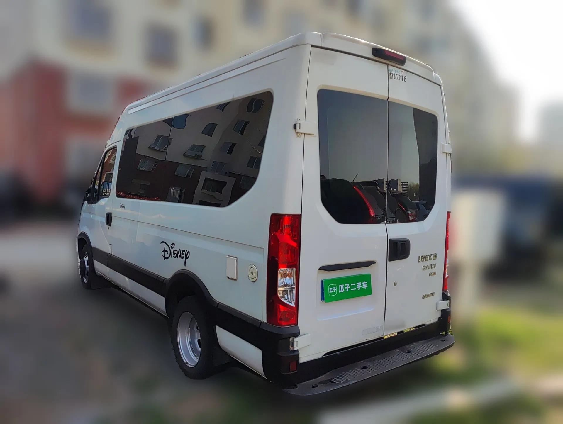 Iveco Eurocargo 2018 2.3T Long Wheelbase Short Overhang Multi-Purpose Vehicle with Side Sliding Door F1A — миниатюра 4