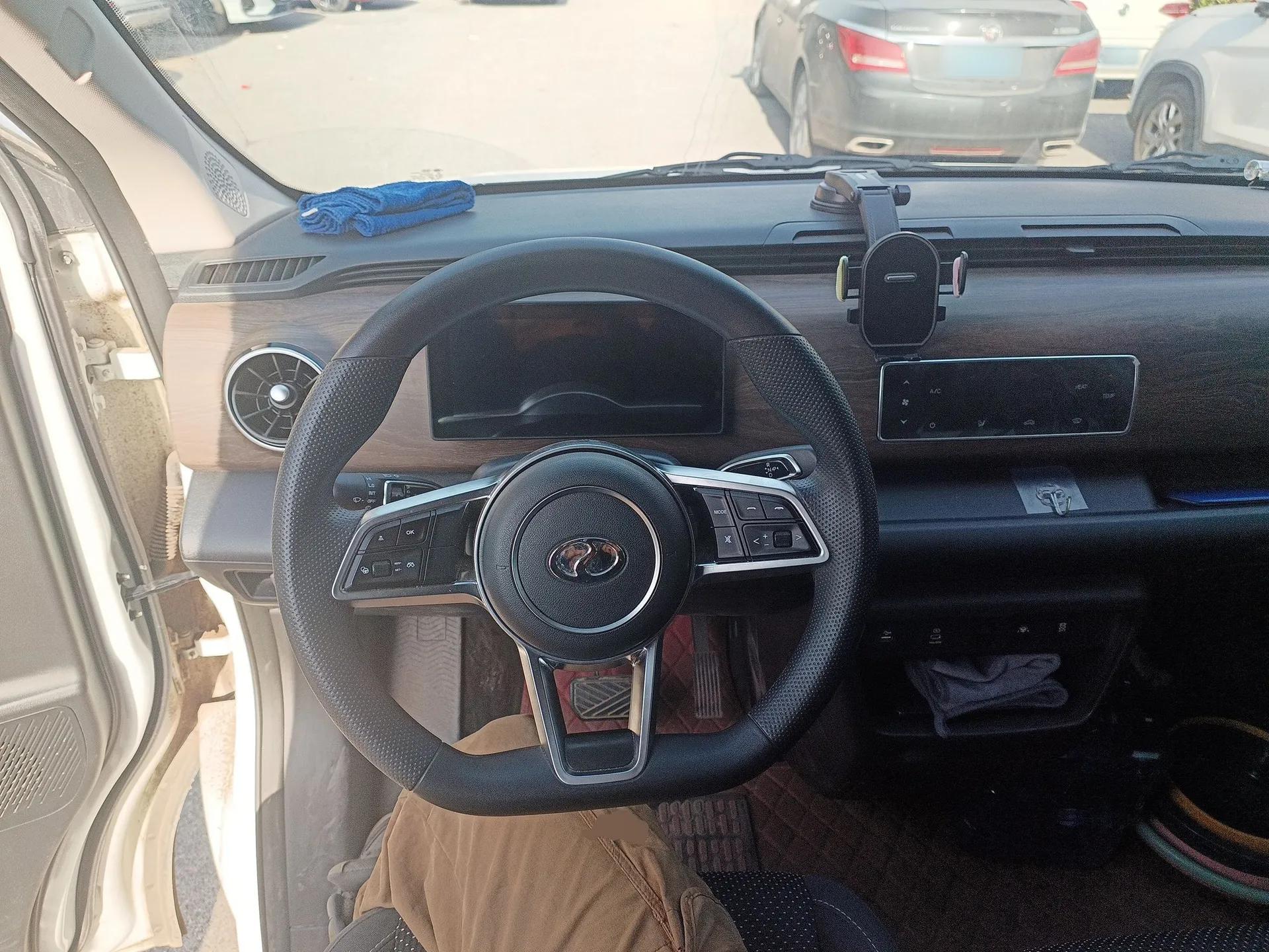 Ruichi EC75 2025 Intelligent Driving Ultra-Charging Version Pioneer II Type 50.1 kWh — миниатюра 11