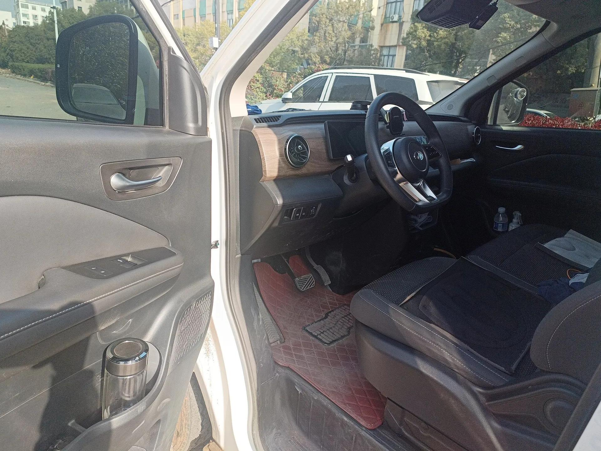 Ruichi EC75 2025 Intelligent Driving Ultra-Charging Version Pioneer II Type 50.1 kWh — миниатюра 17
