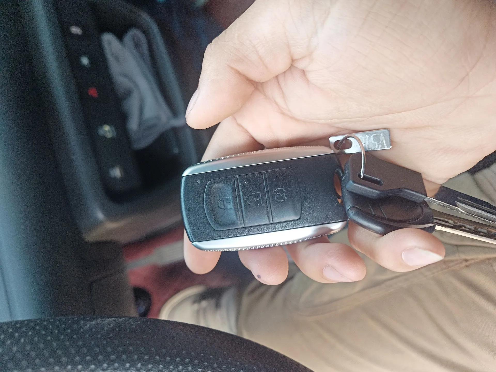 Ruichi EC75 2025 Intelligent Driving Ultra-Charging Version Pioneer II Type 50.1 kWh — миниатюра 9