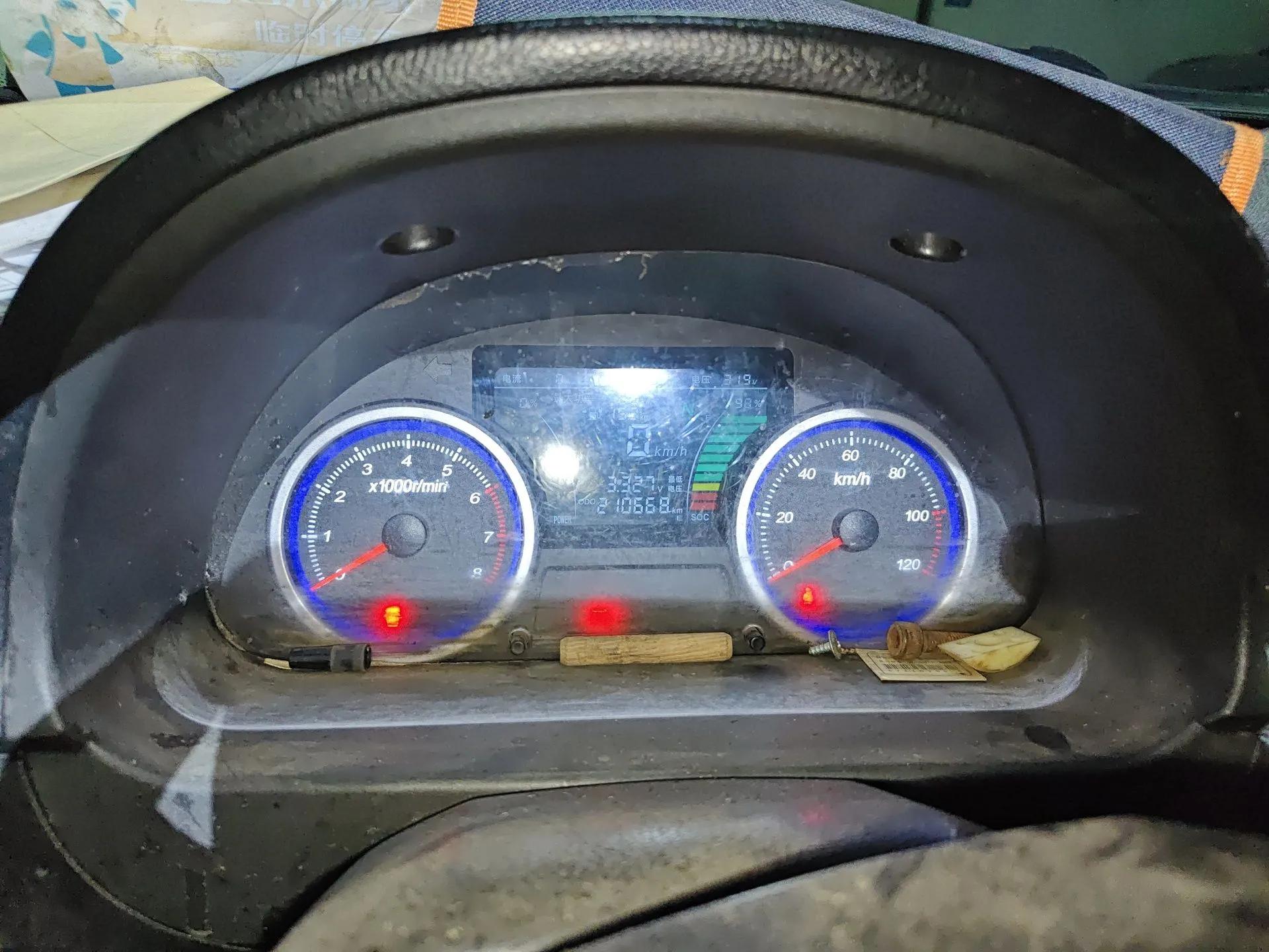 Ruichi EC35 2020 EC35 II Standard Edition 38.7 kWh — миниатюра 12