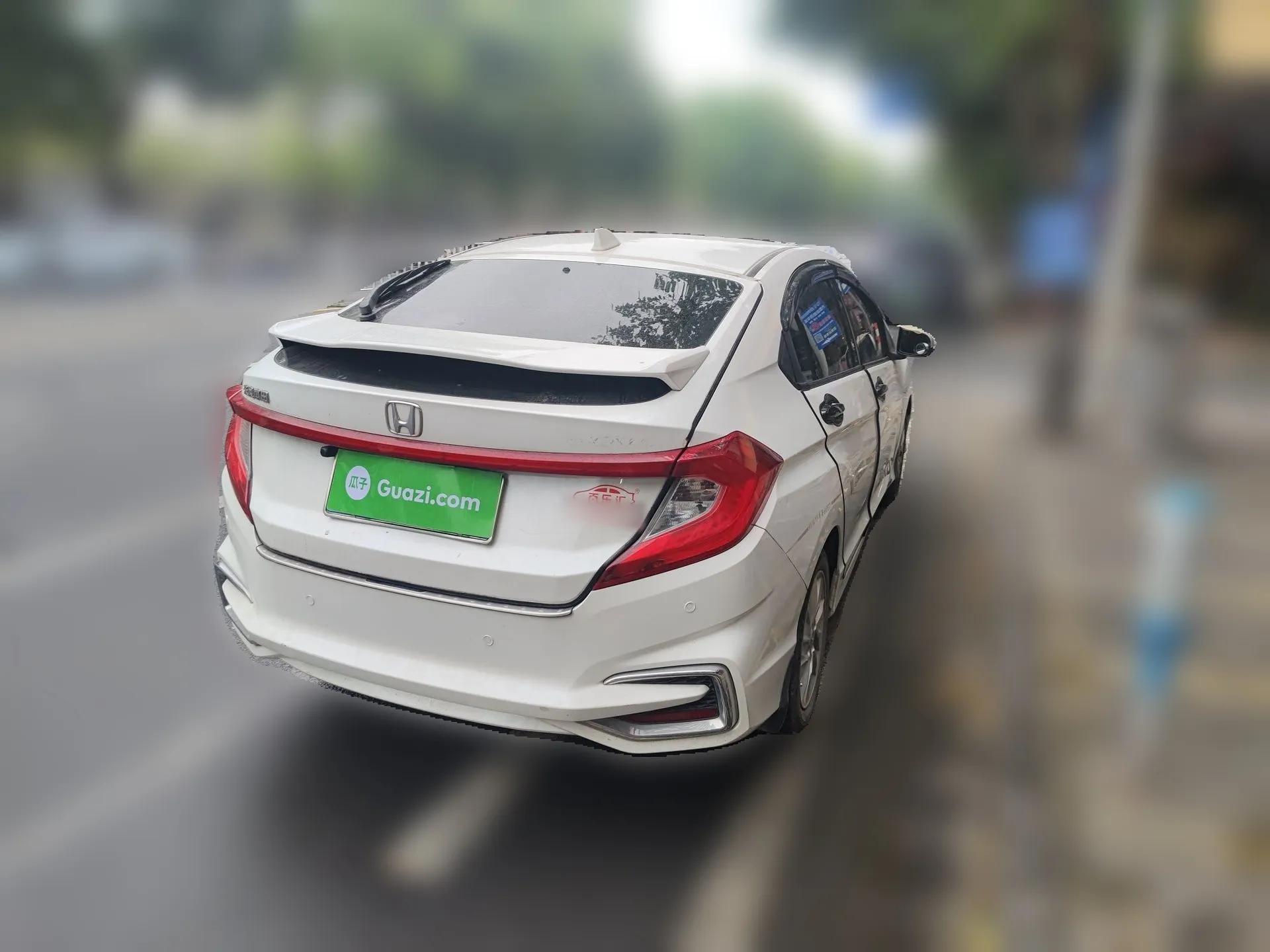 Honda Gienia 2017 1.5L CVT Comfort Version — миниатюра 6