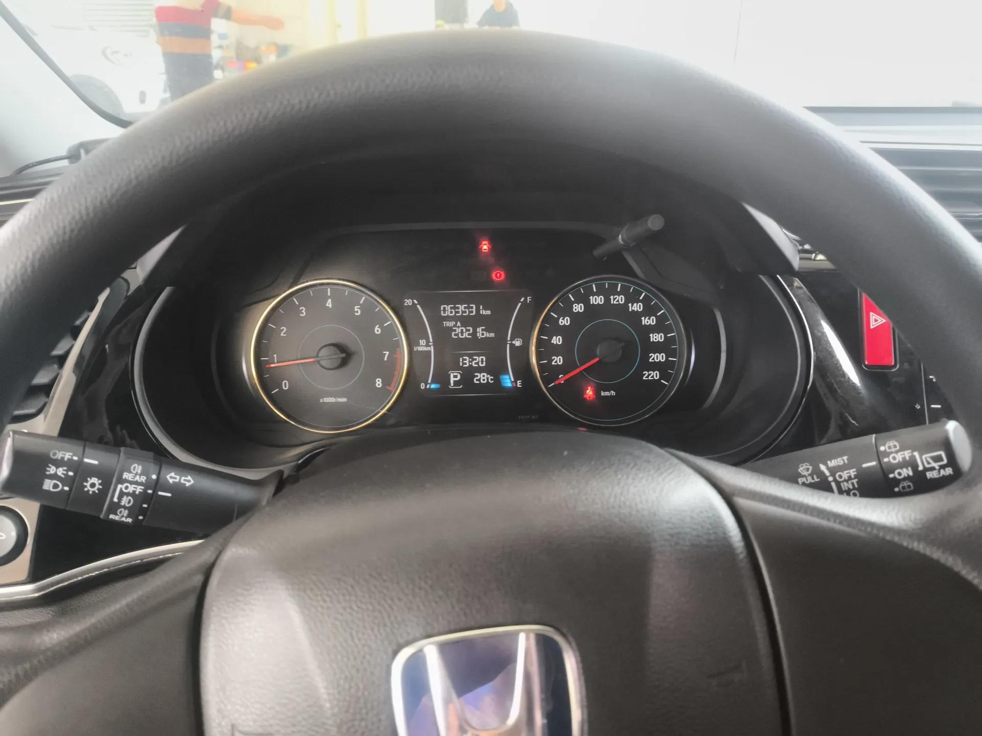 Honda Gienia 2017 1.5L CVT Comfort Version — миниатюра 15