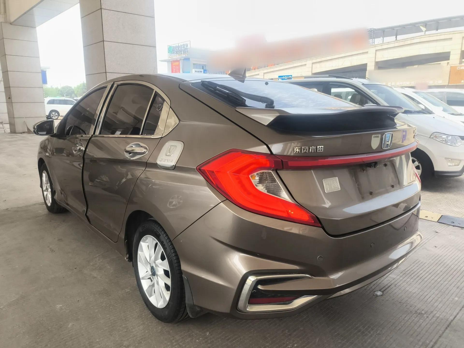 Honda Gienia 2017 1.5L CVT Comfort Version — миниатюра 4