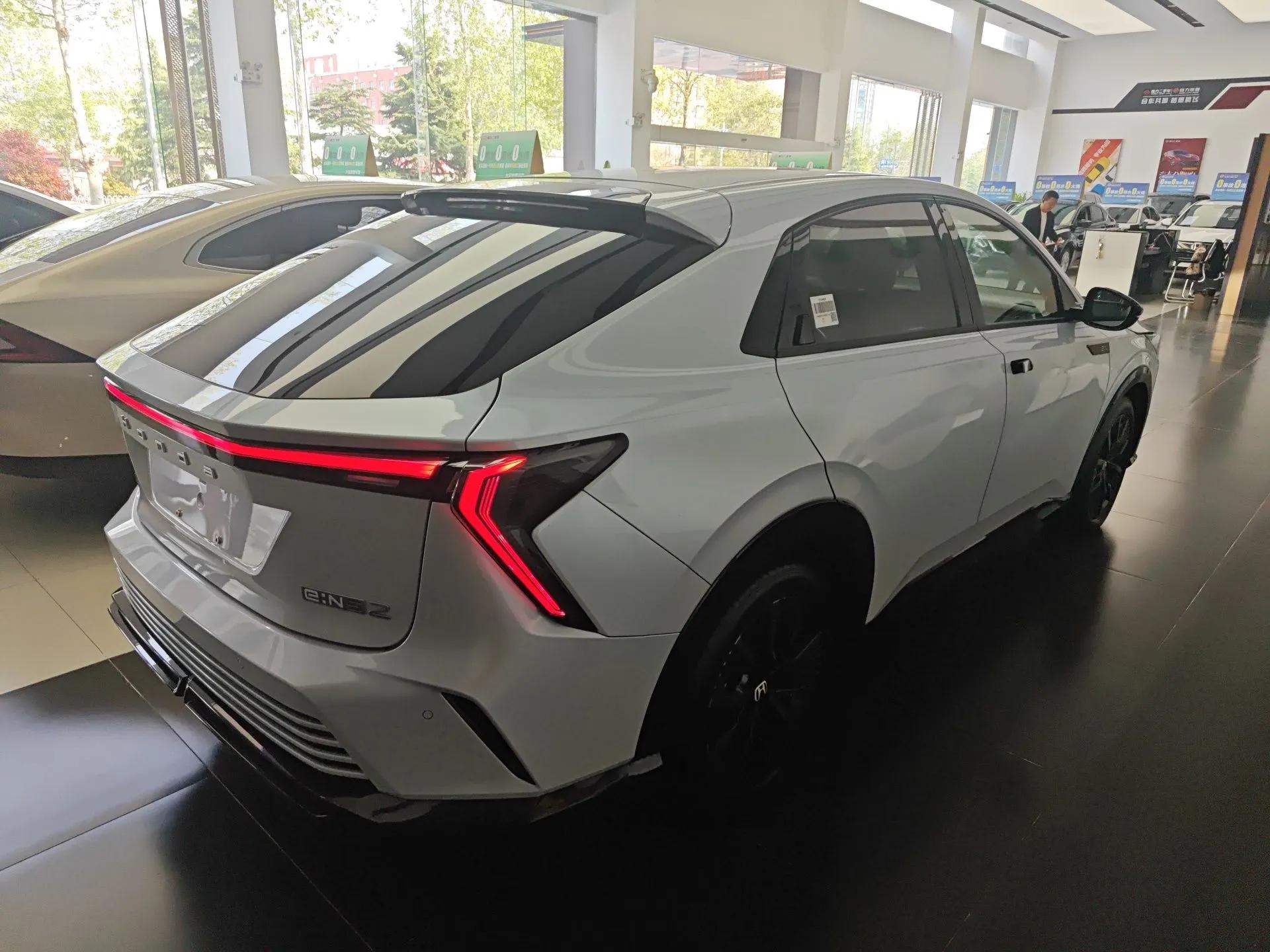 Honda e:NS2 2024 Ignite Edition — миниатюра 6