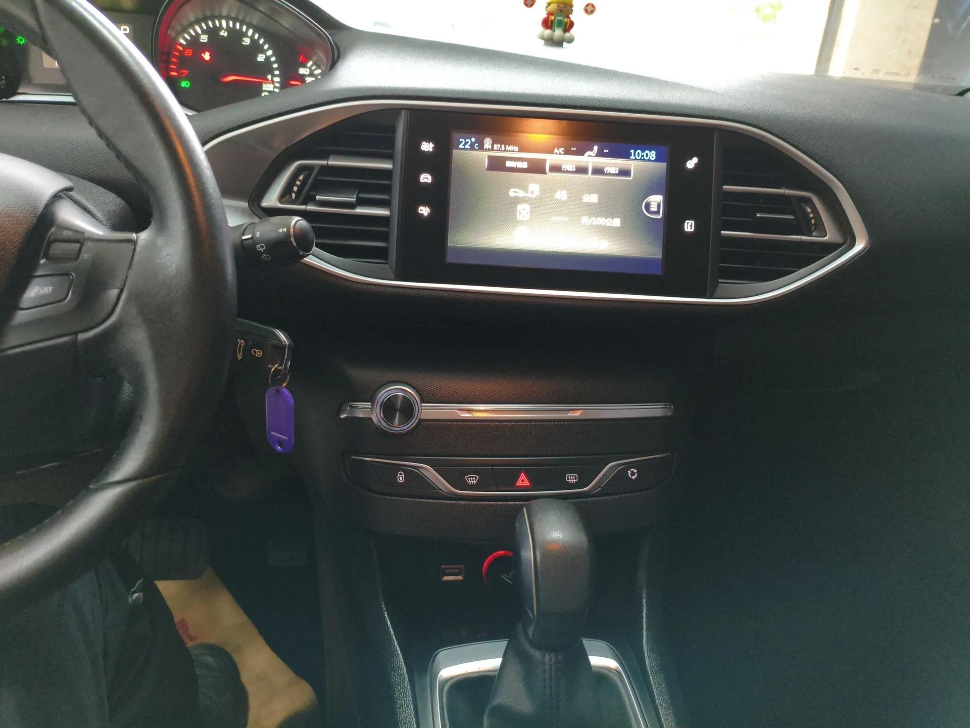 Peugeot 308S 2015 1.2T Automatic Jingchi Edition — миниатюра 15