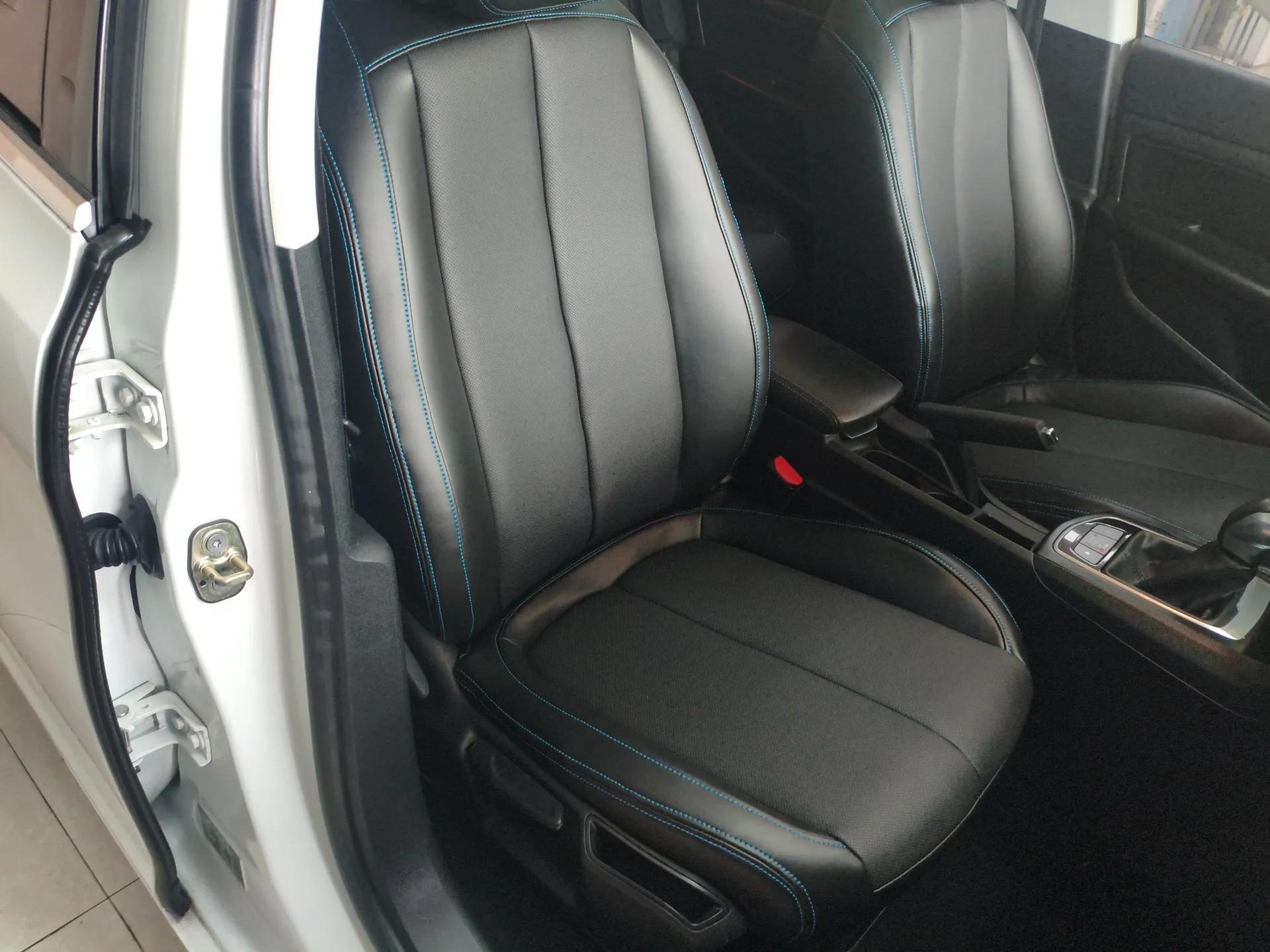 Peugeot 308S 2015 1.2T Automatic Jingchi Edition — миниатюра 23