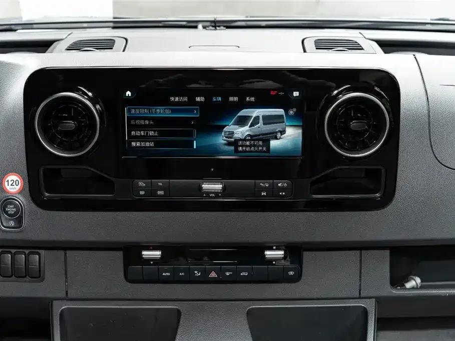 2023 Sprinter Motorhome 2.0L Automatic — миниатюра 24