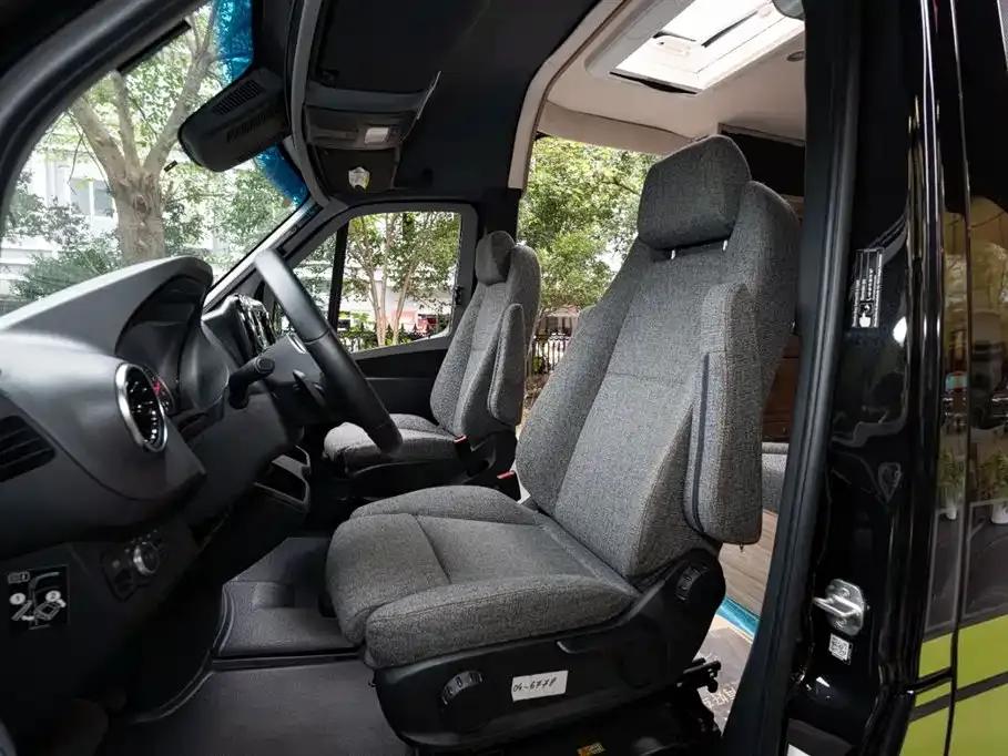 2023 Sprinter Motorhome 2.0L Automatic — миниатюра 7