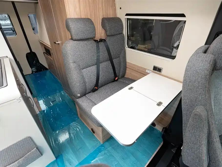 2023 Sprinter Motorhome 2.0L Automatic — миниатюра 10