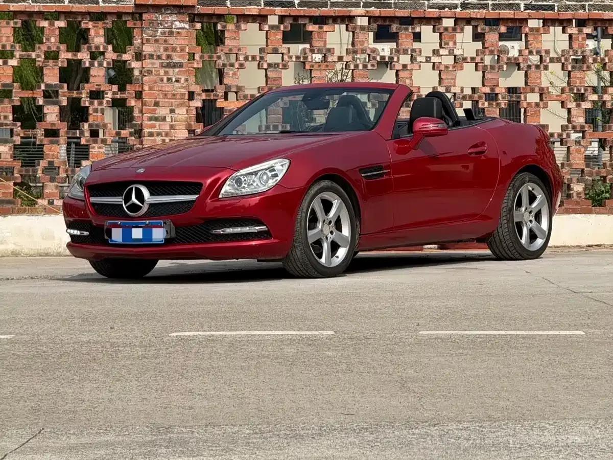 Mercedes-Benz SLK-Class 2011 SLK 200 Fashion Edition — миниатюра 1