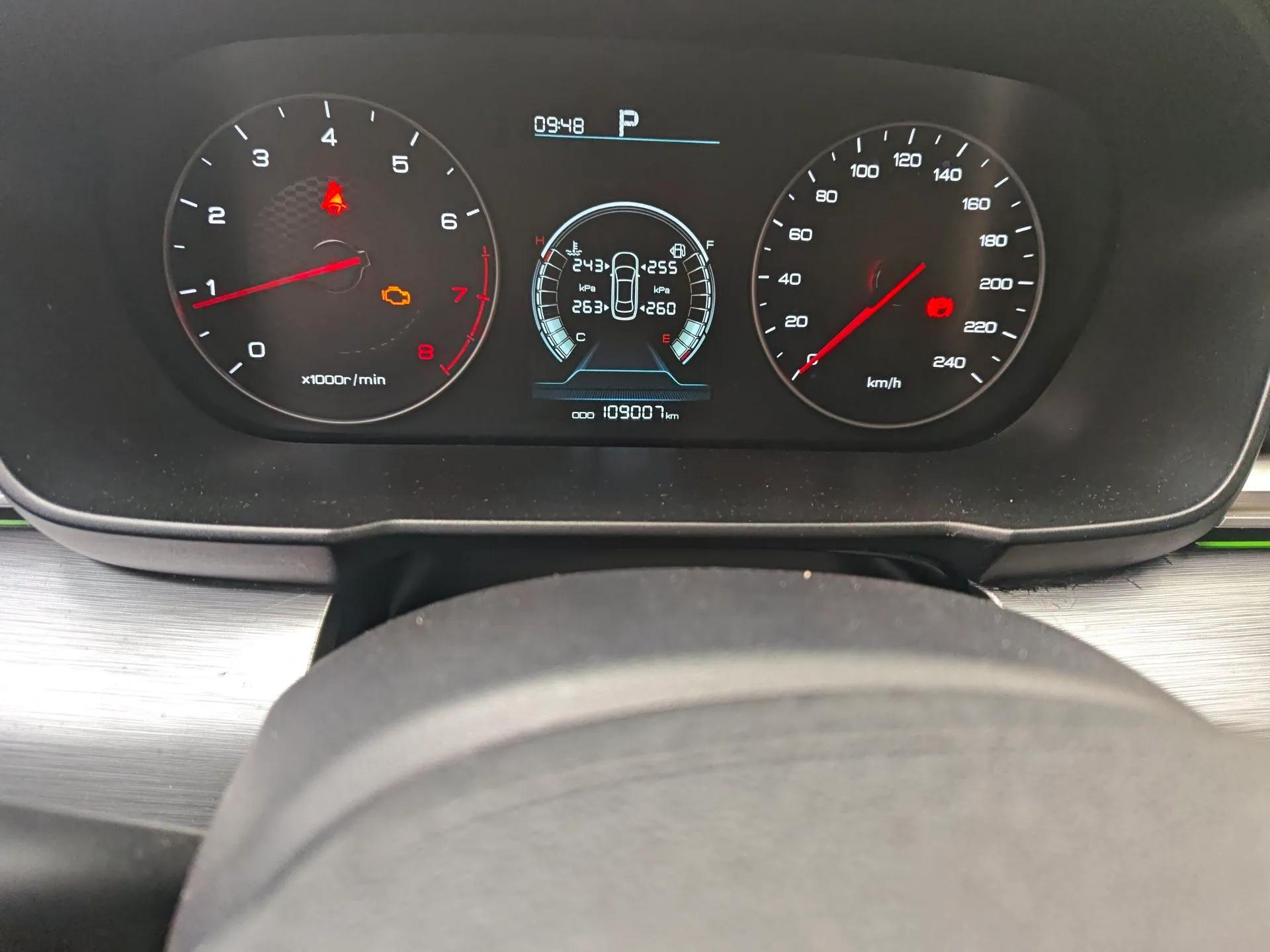 BYD Qin 2019 1.5L Automatic Prestige Model — миниатюра 13