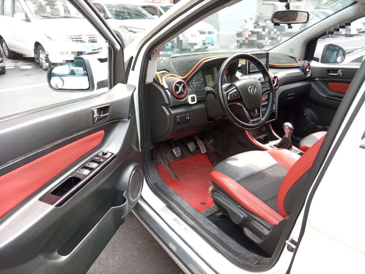 BAIC Senova X25 2015 1.5L Manual Elite Edition — миниатюра 17