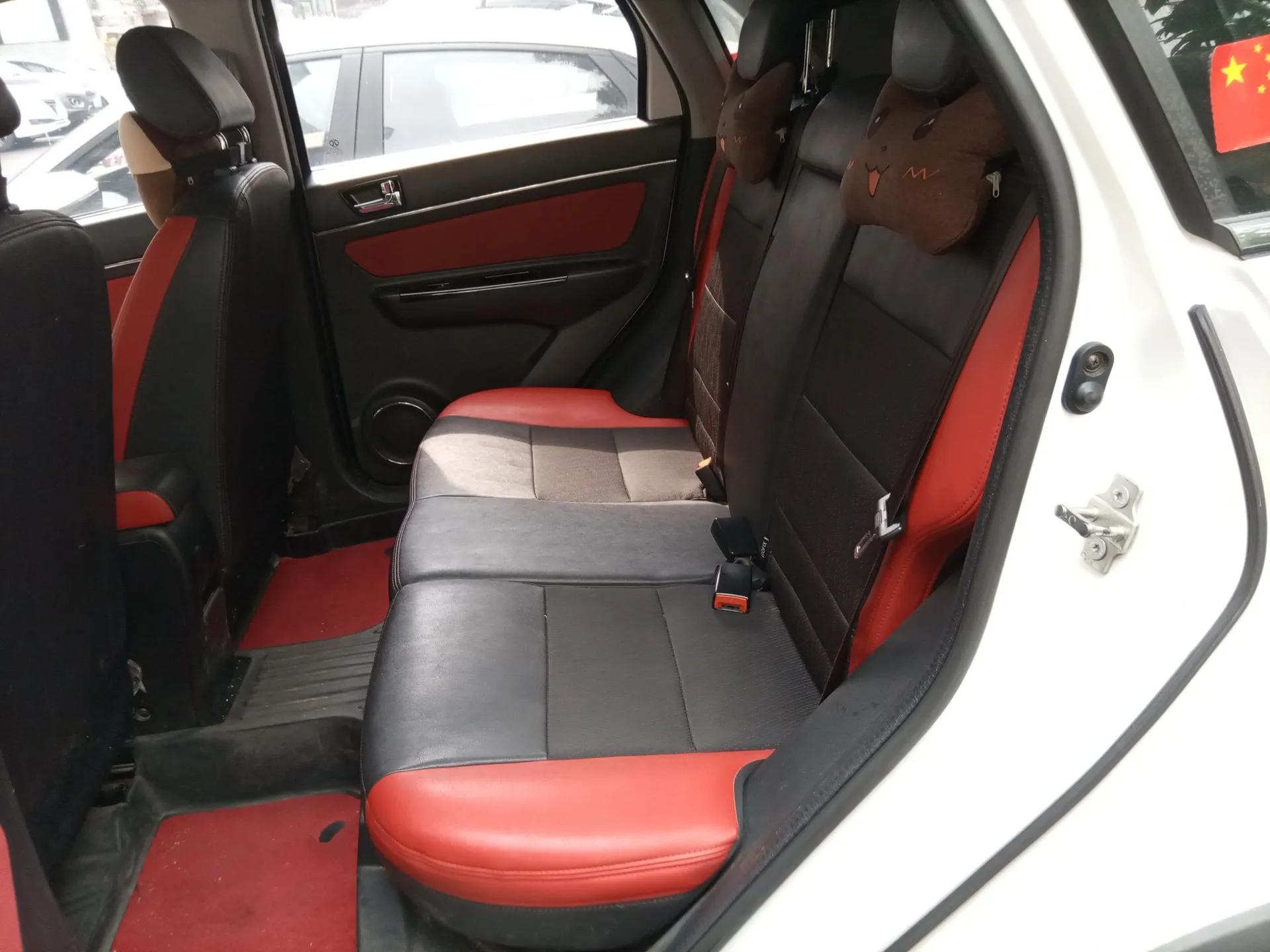 BAIC Senova X25 2015 1.5L Manual Elite Edition — миниатюра 18