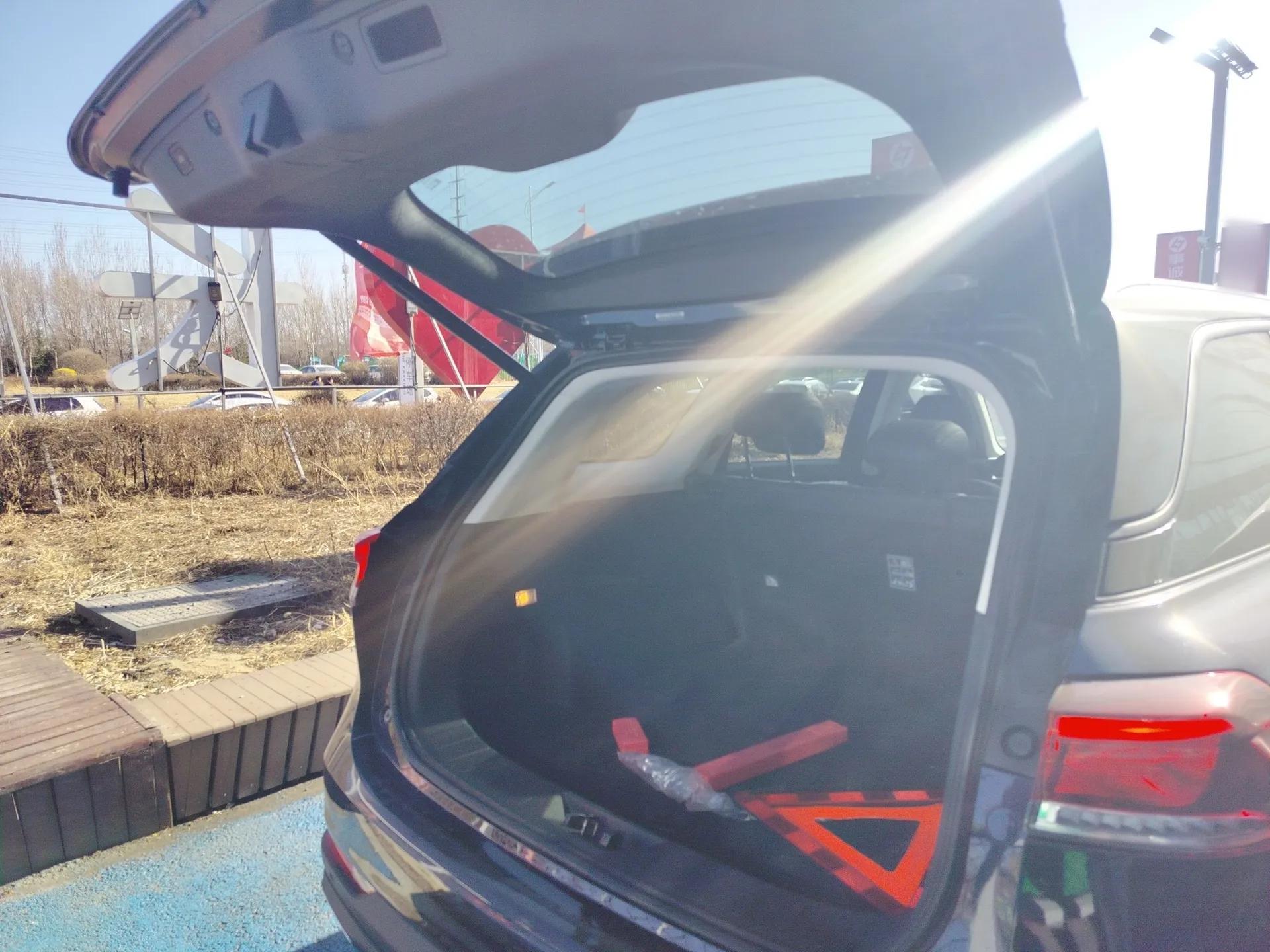 CHANGAN X7 PLUS 2024 1.5T Automatic Luxury Edition 5 Seats — миниатюра 21