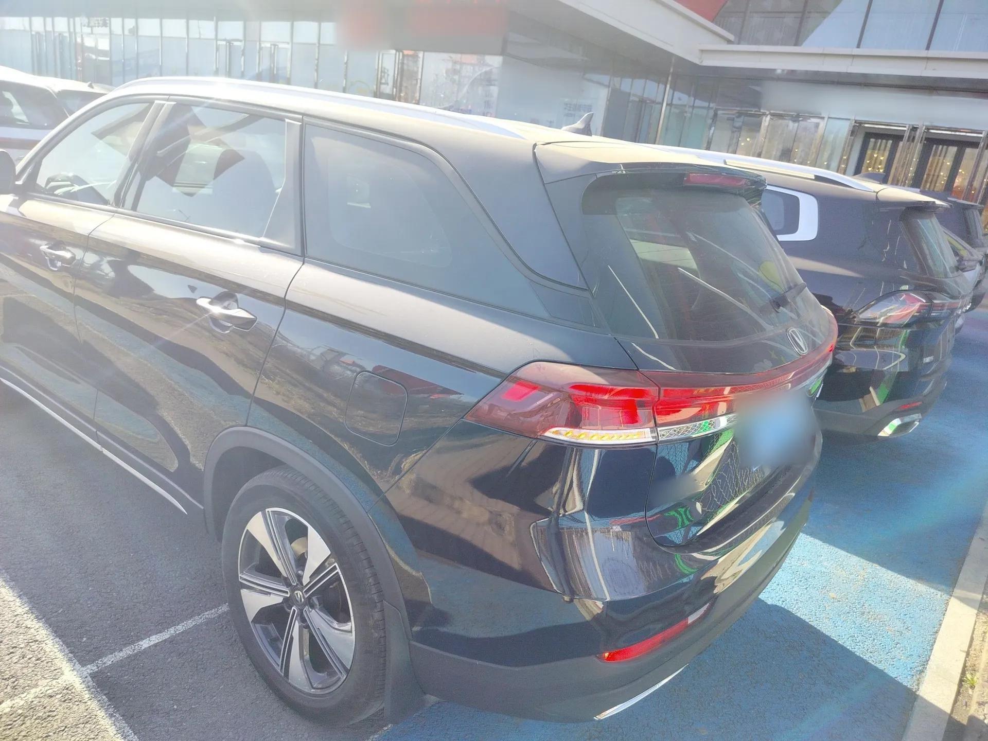 CHANGAN X7 PLUS 2024 1.5T Automatic Luxury Edition 5 Seats — миниатюра 7