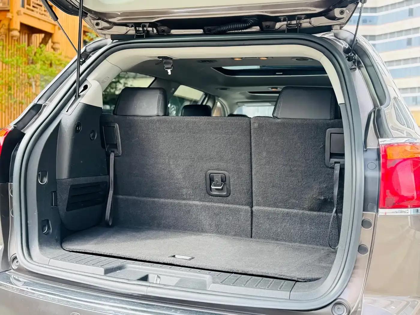 Enclave 2010 3.6L Elite Edition — миниатюра 15