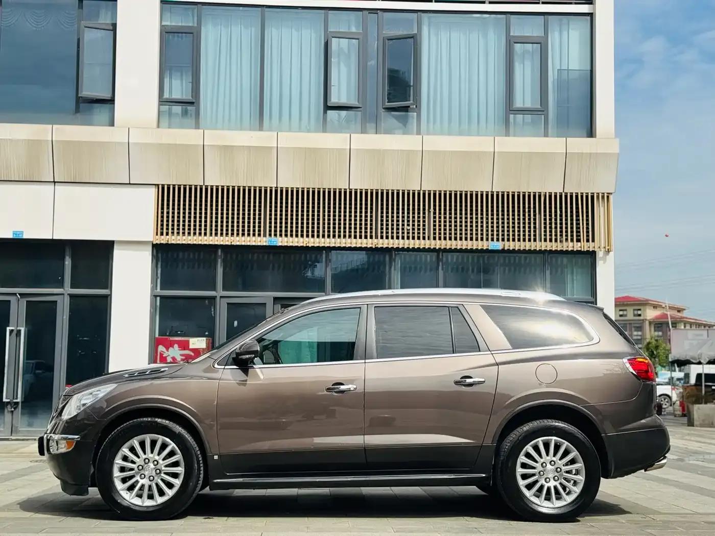 Enclave 2010 3.6L Elite Edition — миниатюра 4