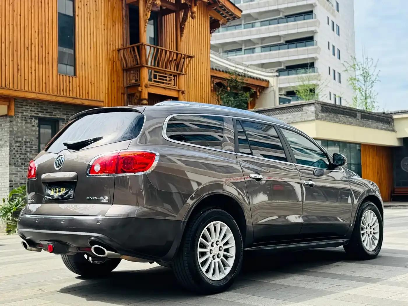 Enclave 2010 3.6L Elite Edition — миниатюра 8