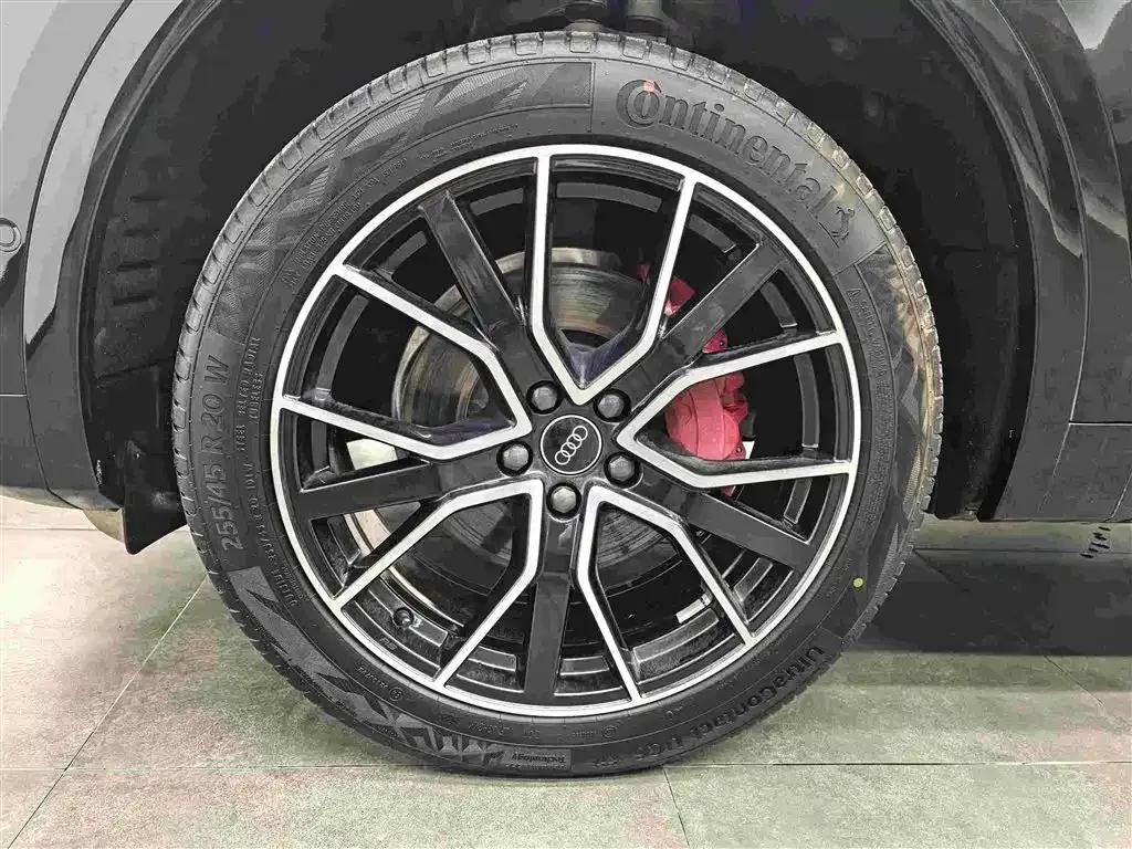 Audi Q5L 2025 45th Anniversary Edition 45 TFSI Luxury Dynamic — миниатюра 21
