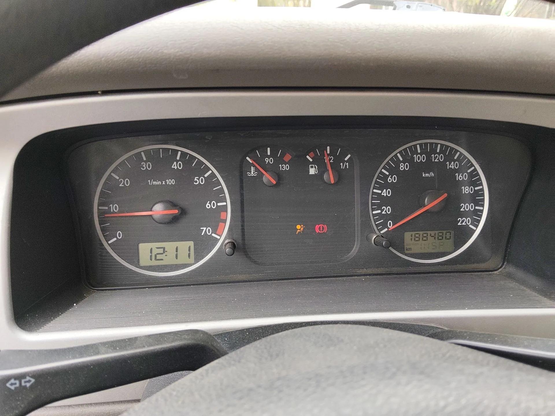 Volkswagen Santana Vista 2008 1.8L Manual Sishang Model — миниатюра 12