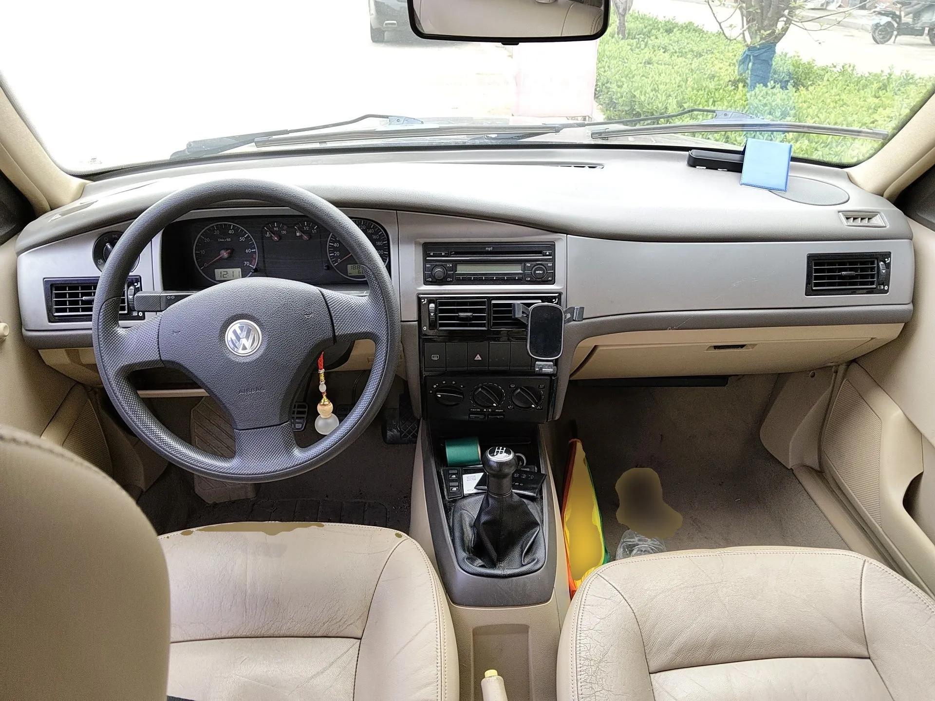 Volkswagen Santana Vista 2008 1.8L Manual Sishang Model — миниатюра 10