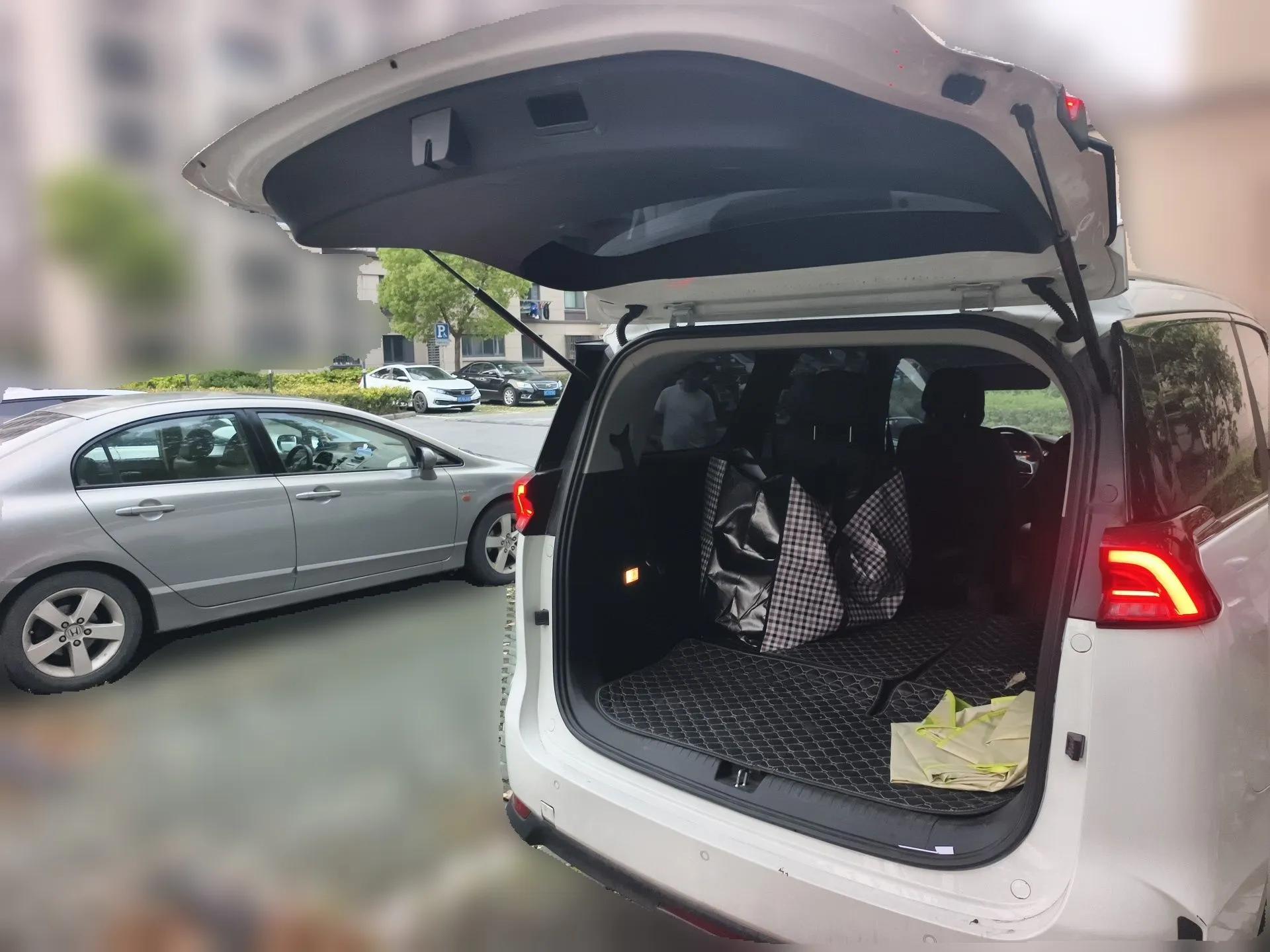 SAIC MAXUS EUNIQ 5 2020 1.3T PLUG-IN Luxury Edition — миниатюра 20