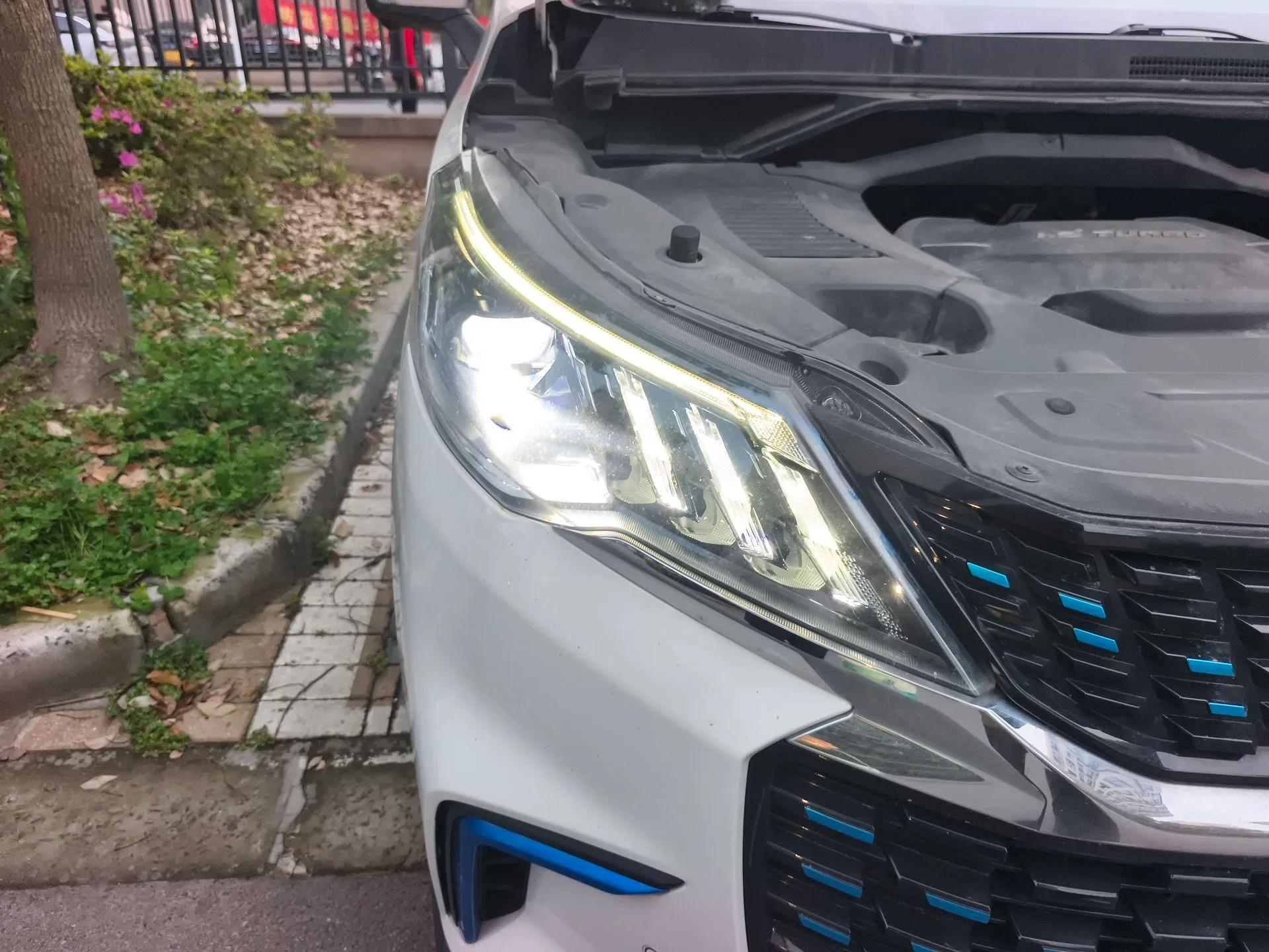 SAIC MAXUS EUNIQ 5 2020 1.3T PLUG-IN Luxury Edition — миниатюра 7
