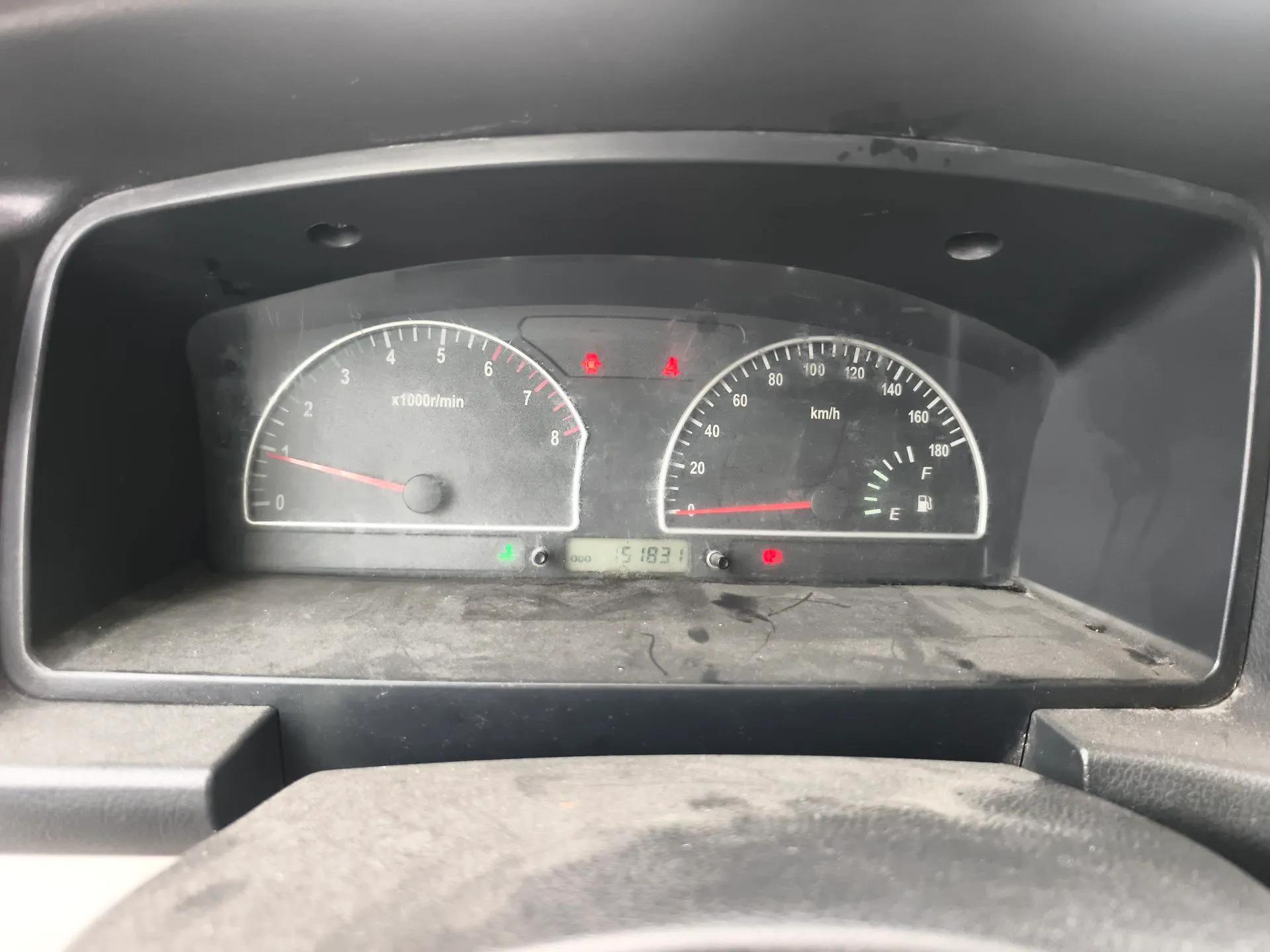 Dongfeng Shuaike 2013 Revised Version 1.5L Manual Standard Trim 5 Seats China V Emission Standard — миниатюра 12