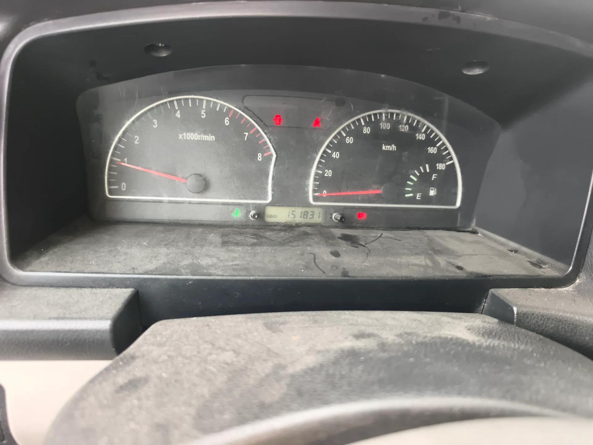 Dongfeng Shuaike 2013 Revised Version 1.5L Manual Standard Trim 5 Seats China V Emission Standard — миниатюра 13