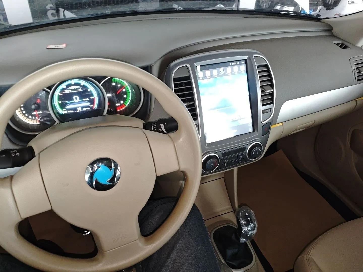 Dongfeng Junfeng E11K 2021 60.43 kWh Battery-Swap Version — миниатюра 12