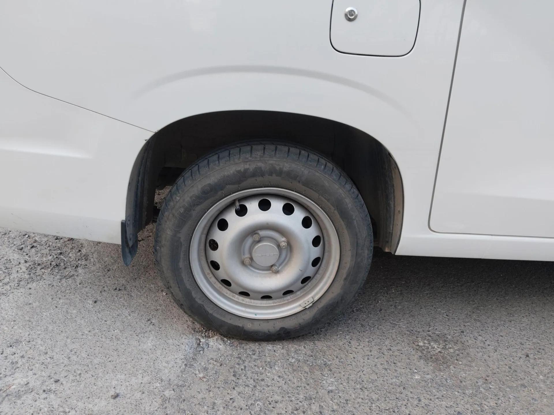 Dongfeng Fengon 380 2022 1.5L Standard Edition 7-Seater Passenger Vehicle — миниатюра 10