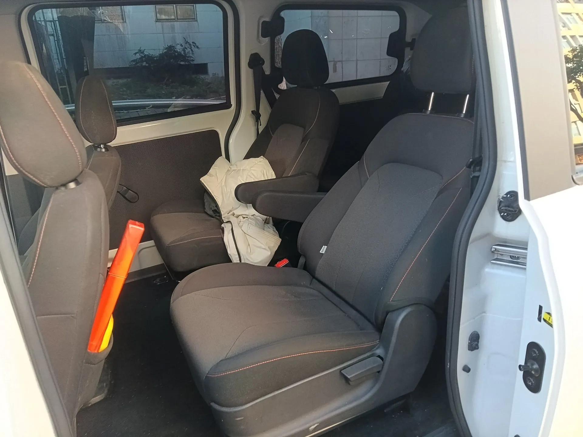 Dongfeng Fengon 380 2022 1.5L Comfort-Class Passenger Vehicle (Steel Spring) with 7 Seats — миниатюра 18