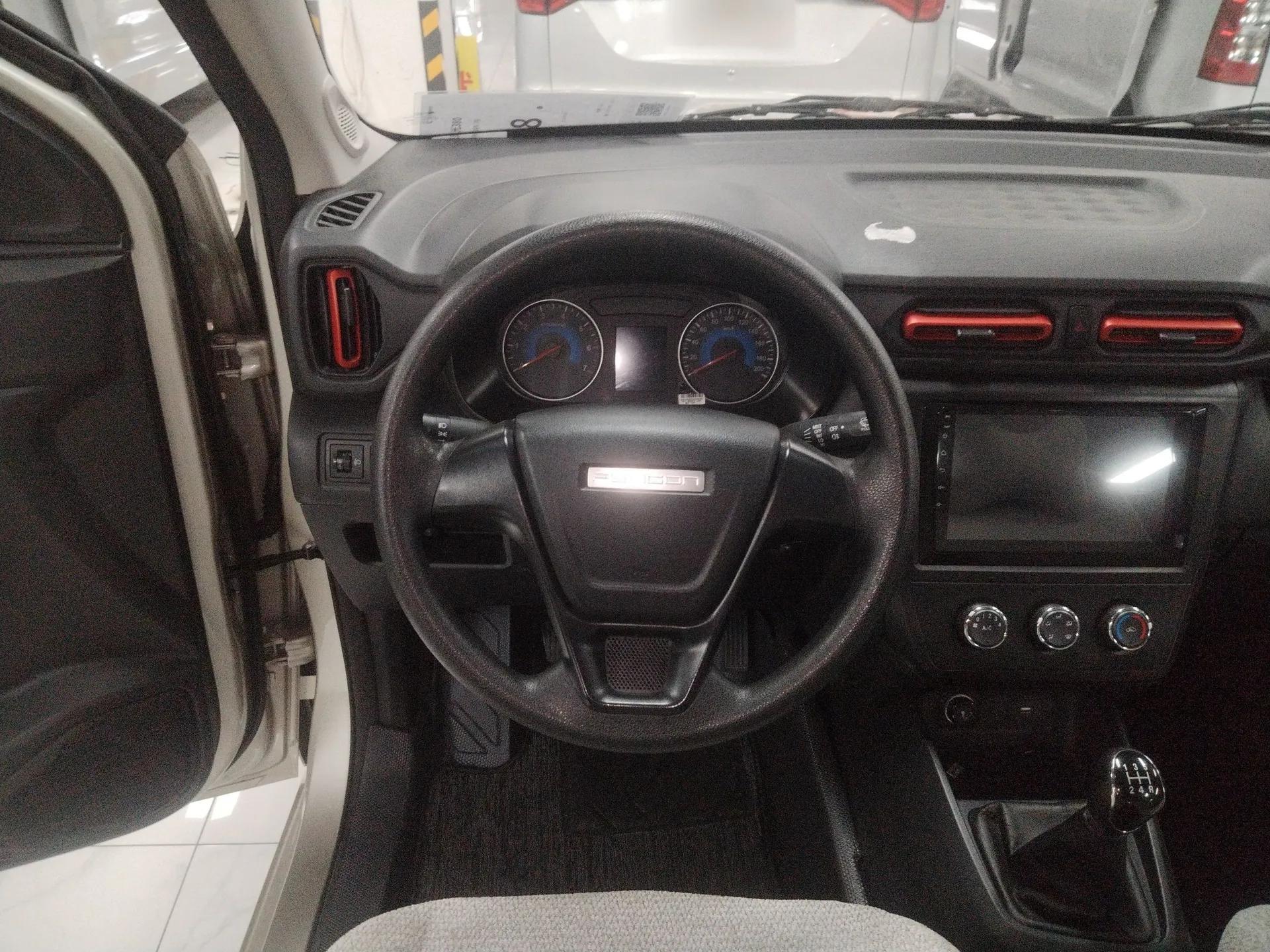 Dongfeng Fengon 380 2022 1.5L Standard Edition 7-Seater Passenger Vehicle — миниатюра 13