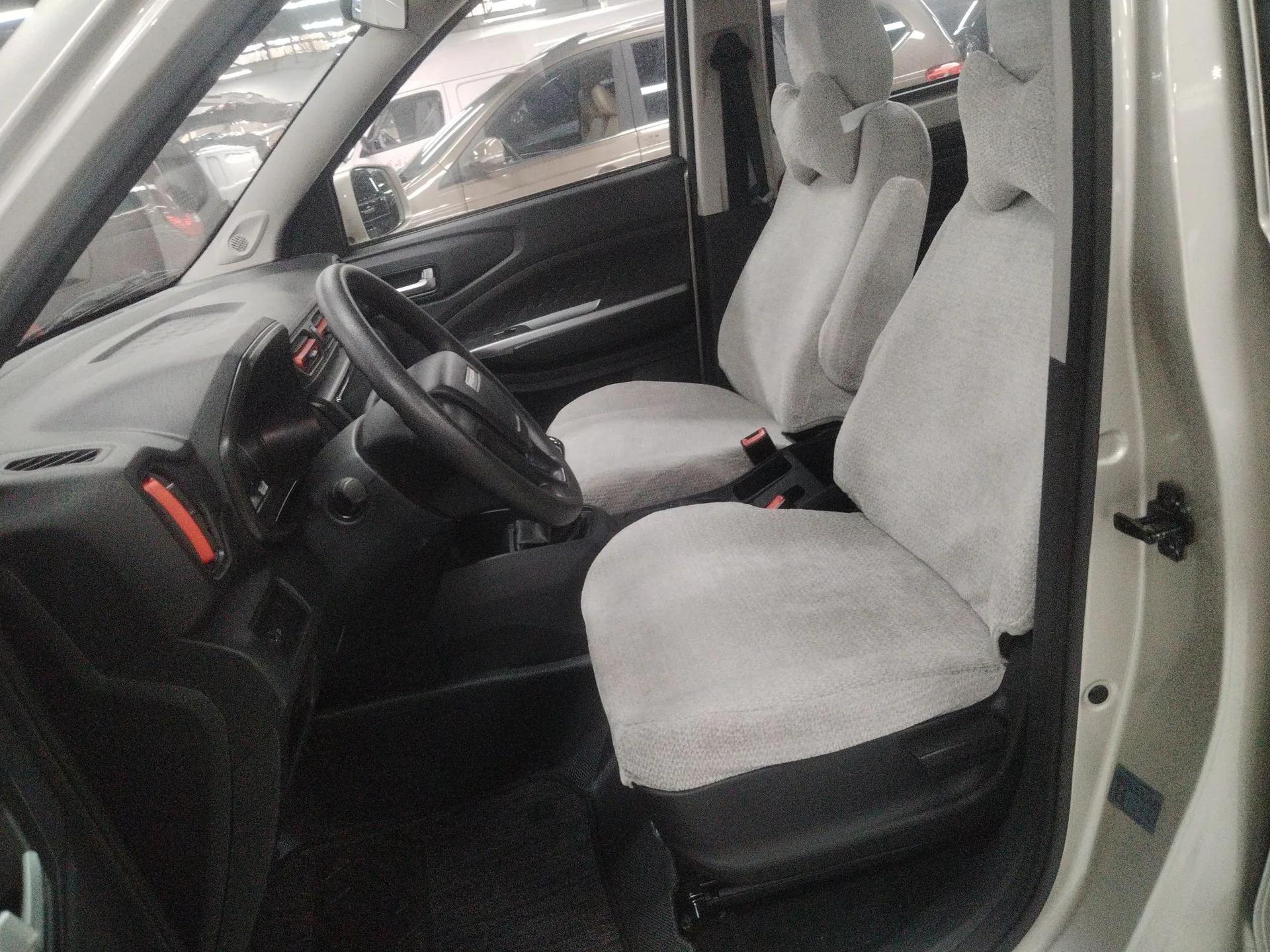 Dongfeng Fengon 380 2022 1.5L Standard Edition 7-Seater Passenger Vehicle — миниатюра 17