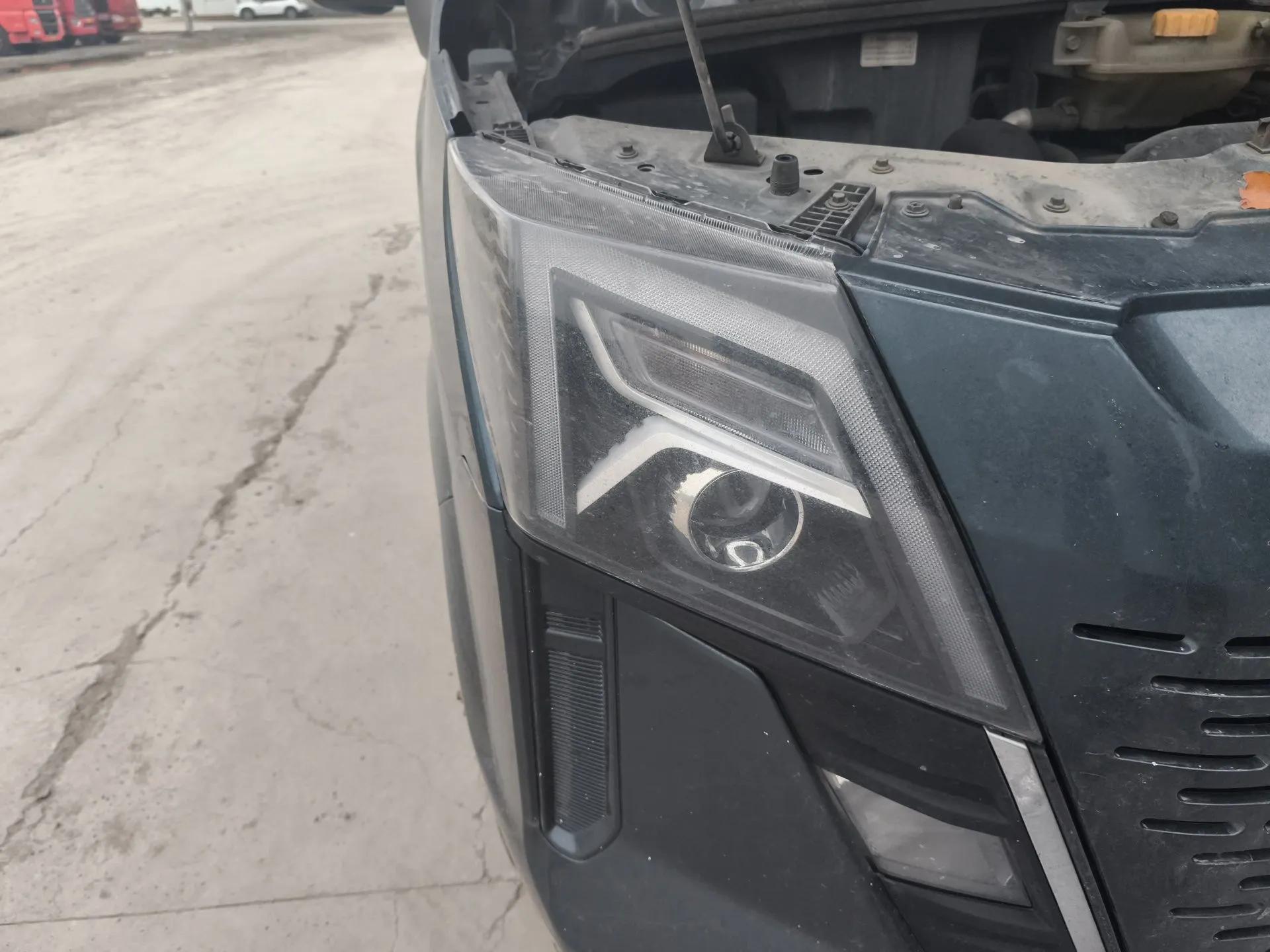 Dongfeng Yufeng 2023 V9+ 2.3T Manual Rear-Drive Dual Rear Tires Long Wheelbase High-Roof 3-Seater Cargo Van — миниатюра 7