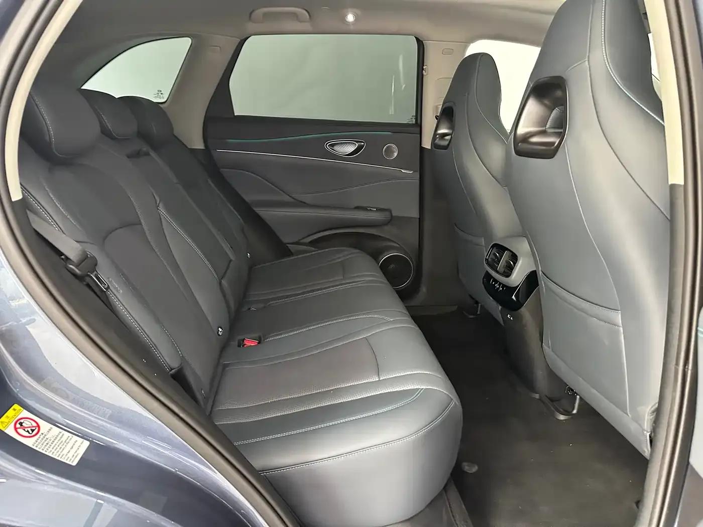 Hiace 07 DM-i 2025 Model 150 Navigator+ Edition — миниатюра 12