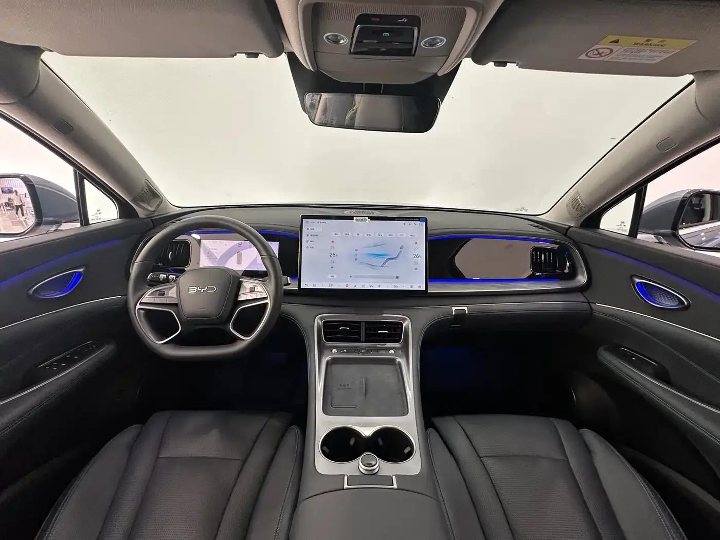 Hiace 07 DM-i 2025 Model 150 Navigator+ Edition — миниатюра 21