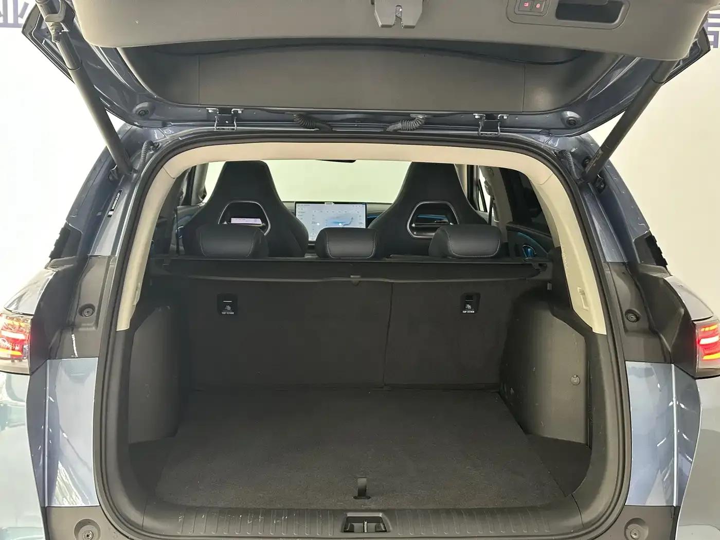 Hiace 07 DM-i 2025 Model 150 Navigator+ Edition — миниатюра 8