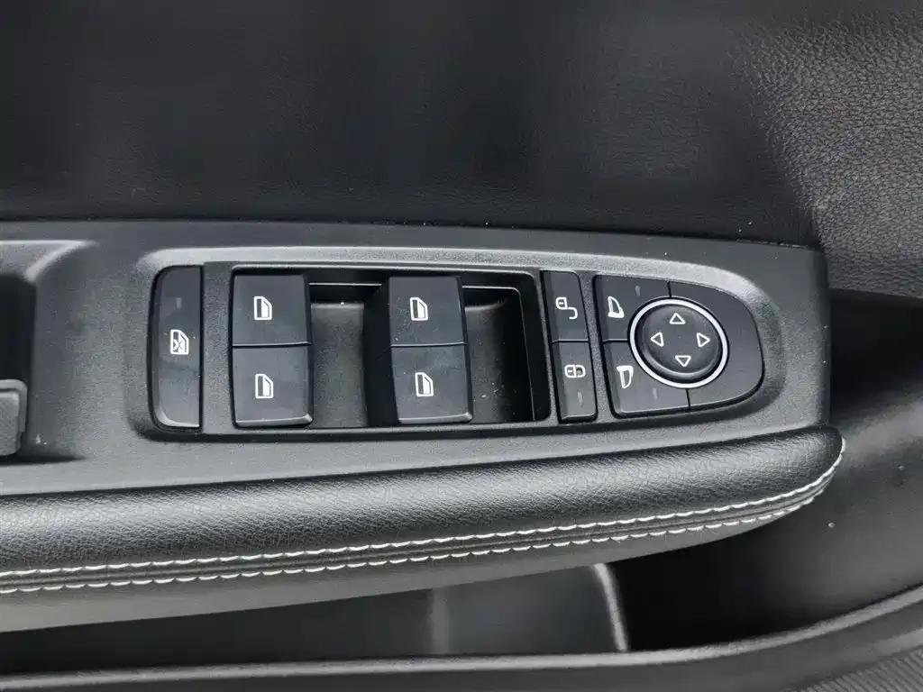 Qin 2019 1.5L Automatic Premium Edition — миниатюра 9