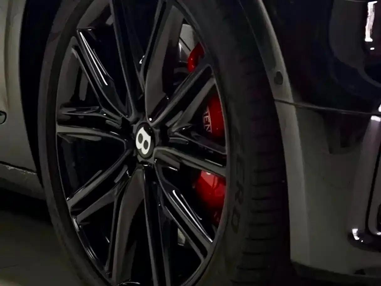 2022 Flying Spur Plug-in Hybrid 2.9T V6 — миниатюра 11