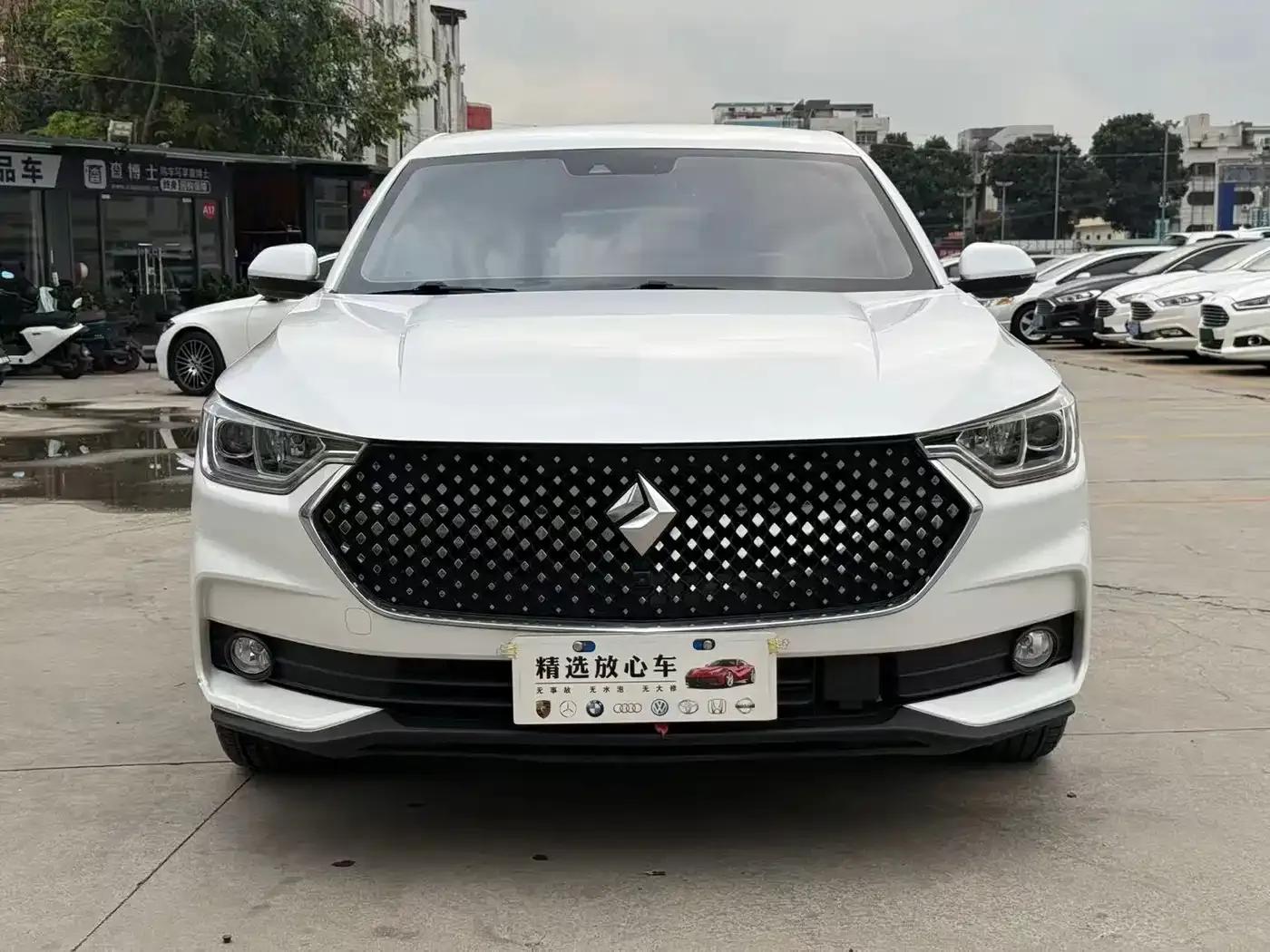 Baojun RC-6 2019 1.5T CVT 24-Hour Online Premium Edition — миниатюра 2