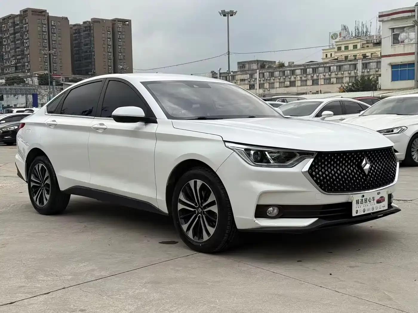 Baojun RC-6 2019 1.5T CVT 24-Hour Online Premium Edition — миниатюра 3