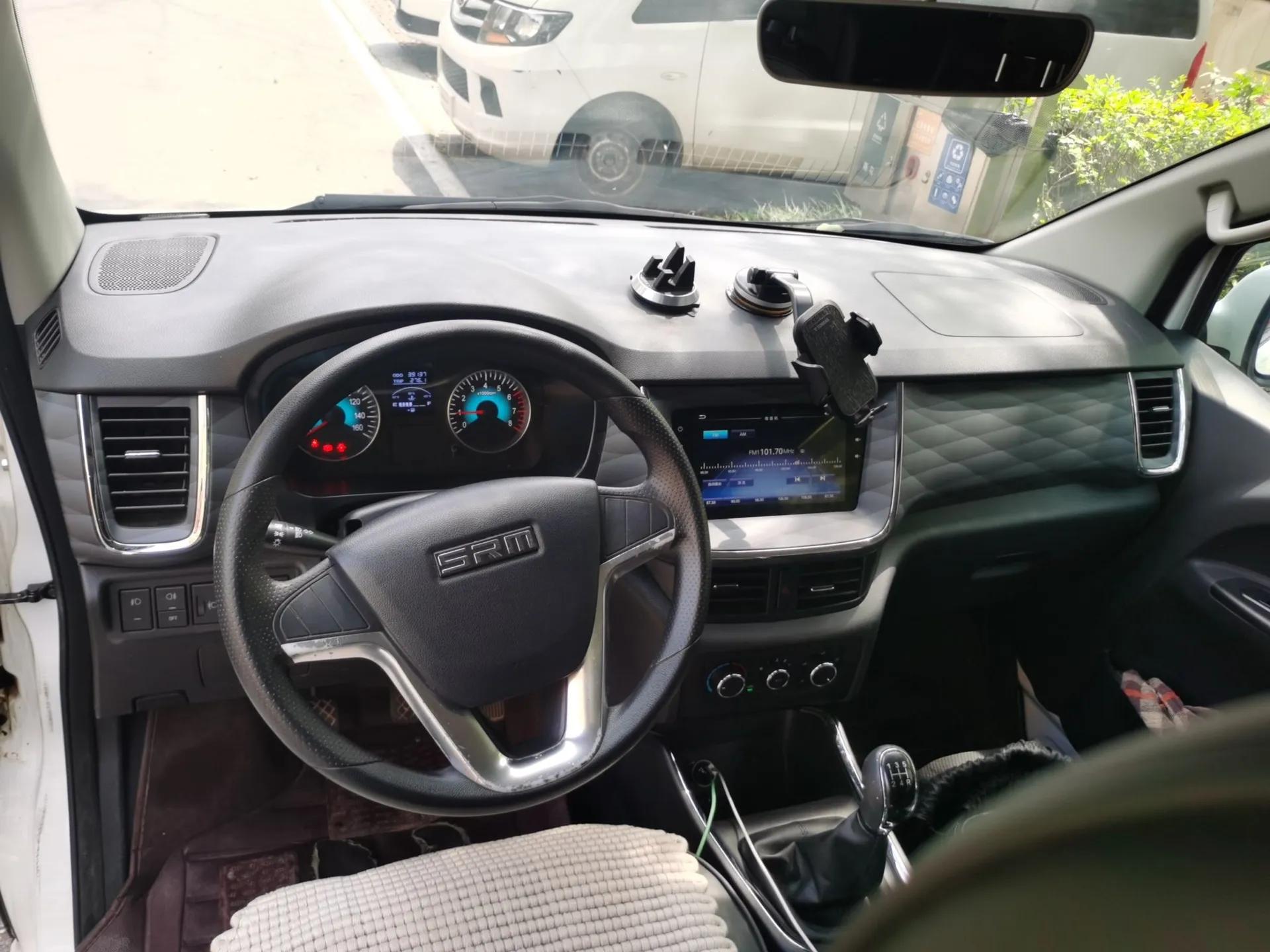 Jinbei Gold Hiace 2021 2.0L Passenger Van Travel Lion 7-Seater — миниатюра 18