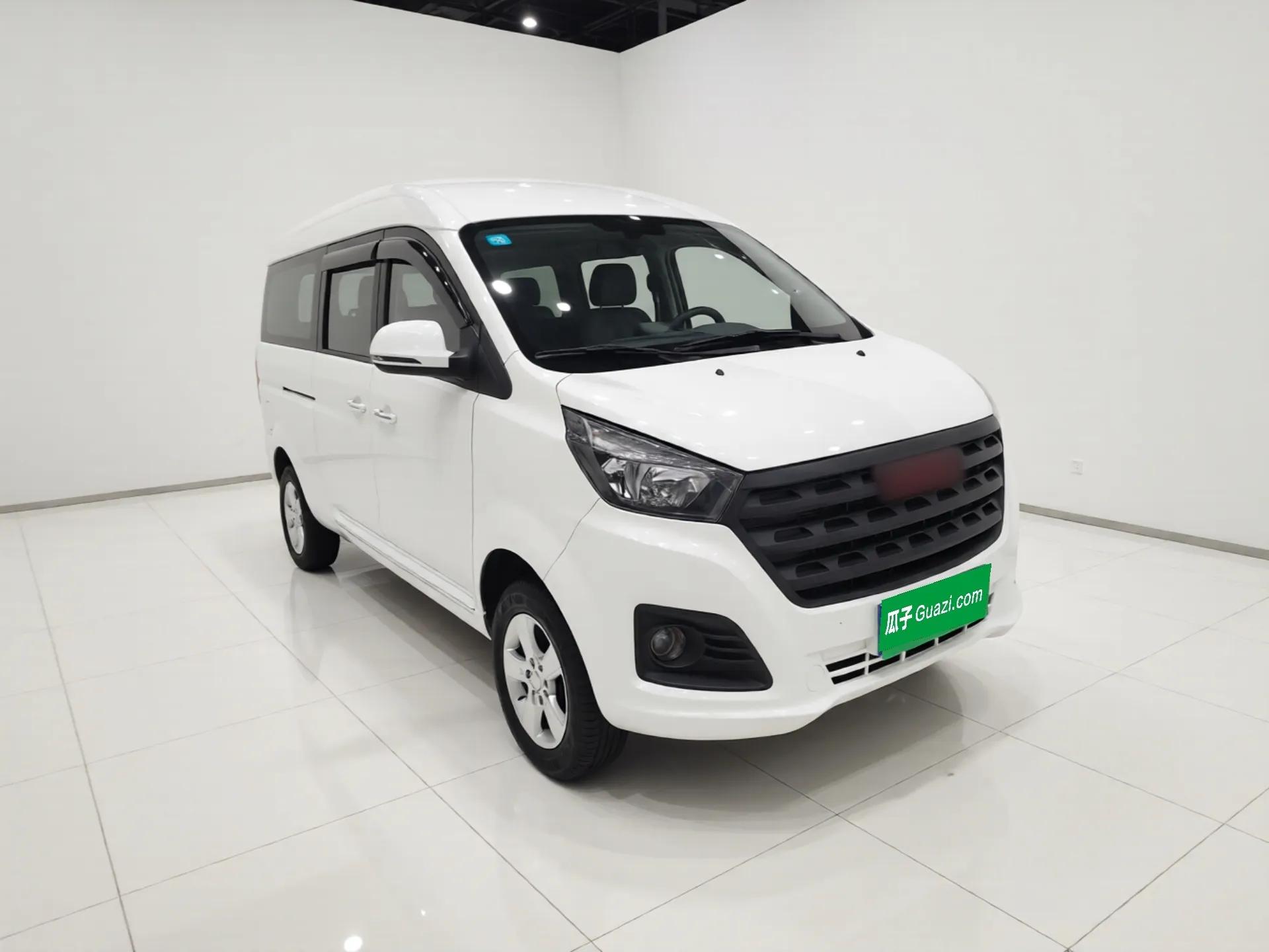 Jinbei Gold Hiace 2021 2.0L Passenger Van Travel Lion 7-Seater — миниатюра 3