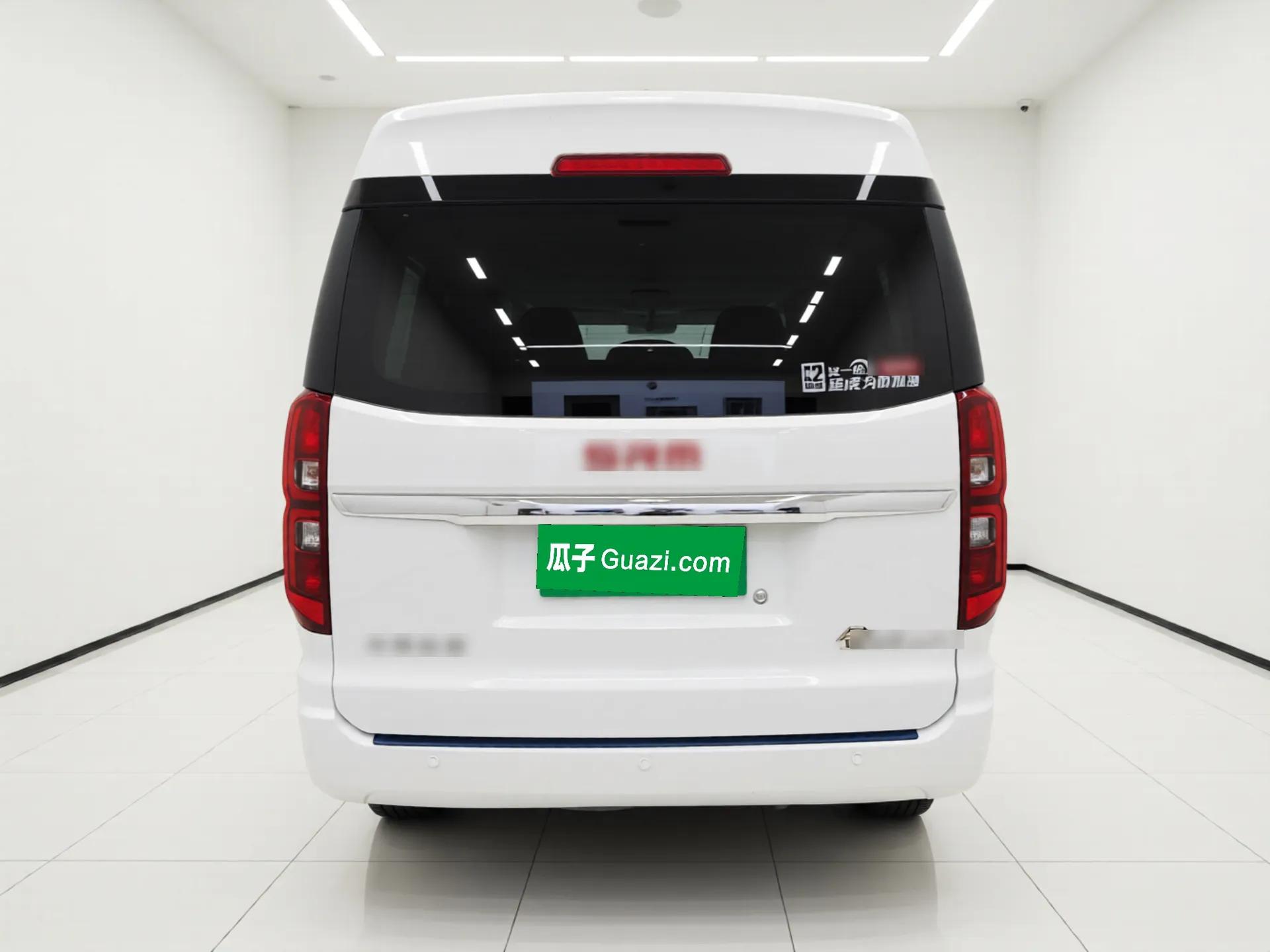 Jinbei Gold Hiace 2021 2.0L Passenger Van Travel Lion 7-Seater — миниатюра 5