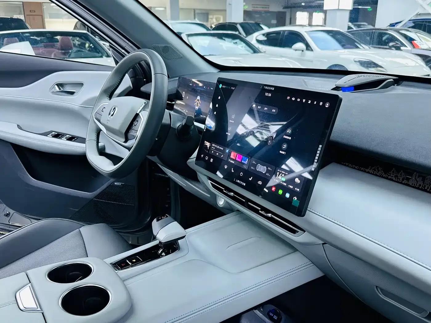 Changan UNI-Z 2025 1.5T Premium Edition — миниатюра 7