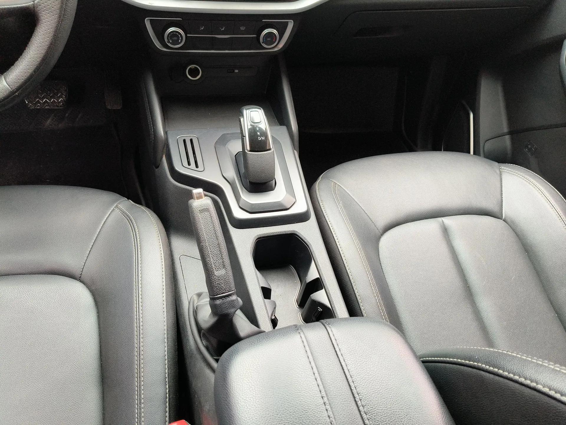 JMC Yuhu 7 2022 2.0T Automatic Diesel 4x4 Comfort Edition Standard Wheelbase — миниатюра 17