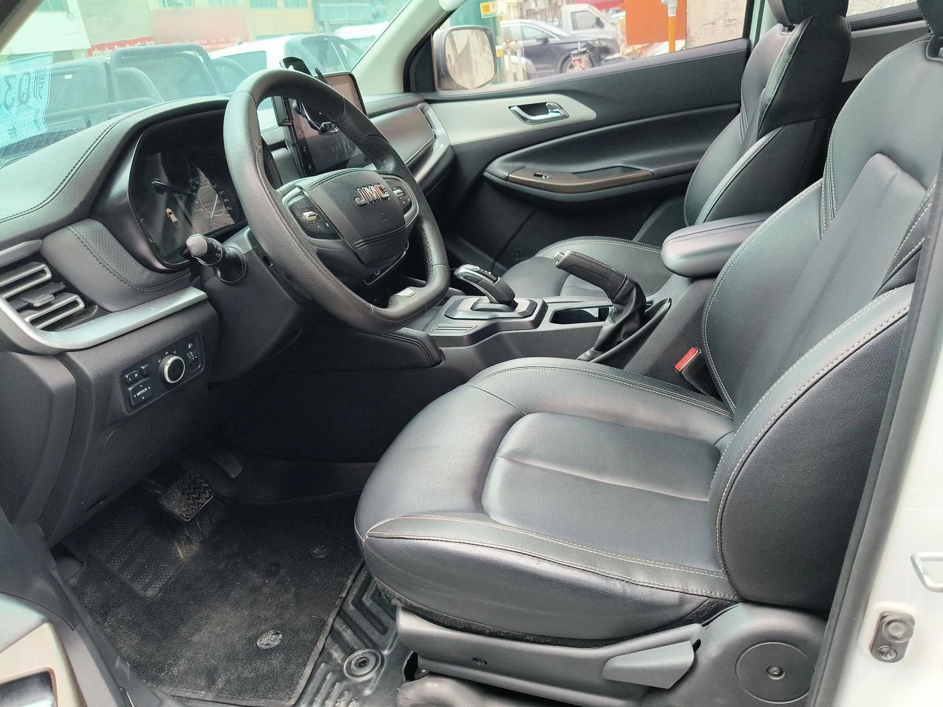 JMC Yuhu 7 2022 2.0T Automatic Diesel 4x4 Comfort Edition Standard Wheelbase — миниатюра 18
